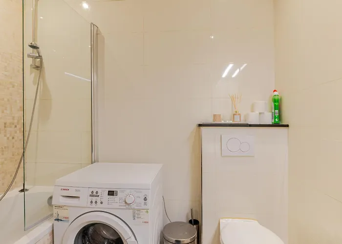 Le Joyau A Etterbeek * Brüssel