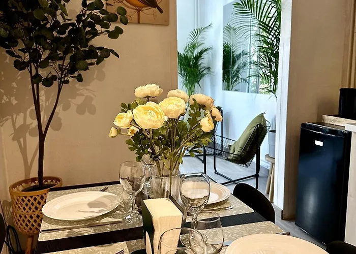 Apartman Near Center & Midi Station