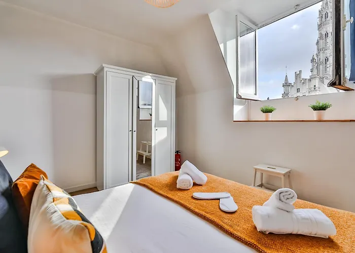 Exclusive 2br With Unesco Views