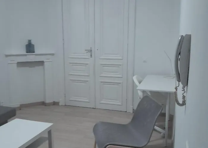 Apartment Appt Close To Grand Place Sleeps 6 Brüssel