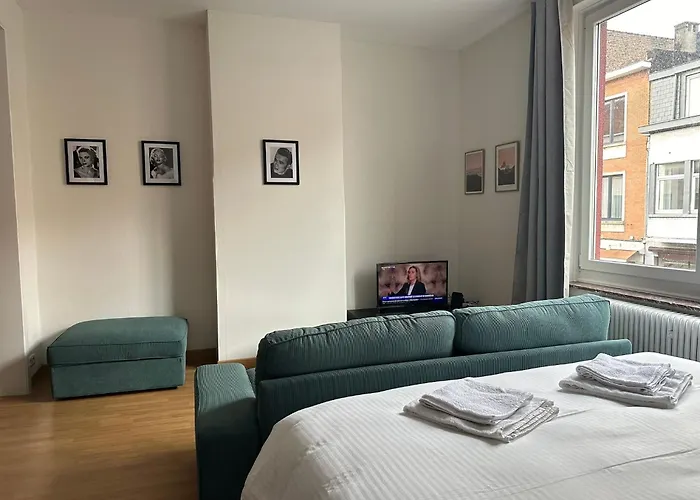 Charming Uccle With Views Lejlighed