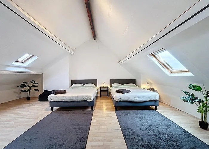 Porte De Namur * بروكسل