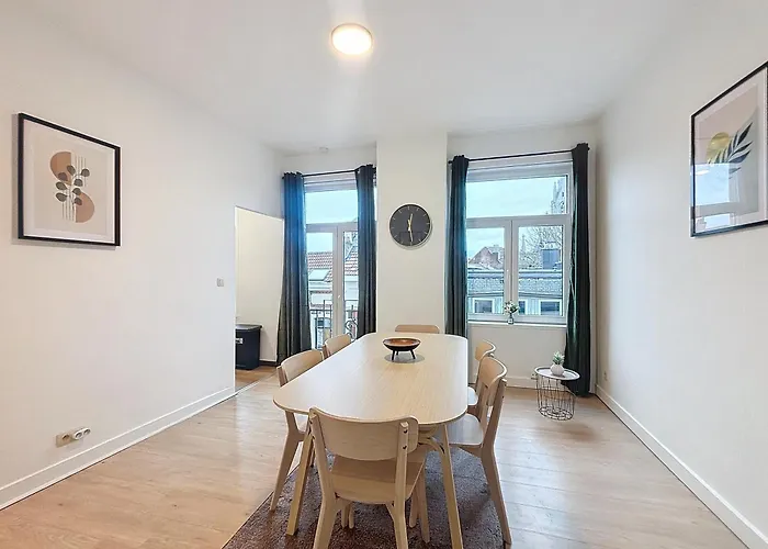 Porte De Namur شقة *