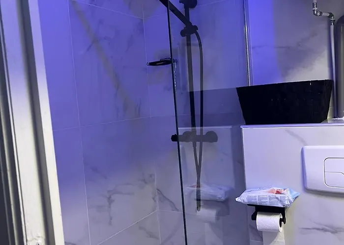 Design Brusels Madou * בריסל