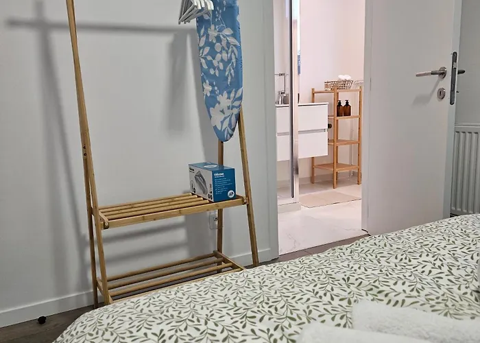 شقة With Terrace 1 *