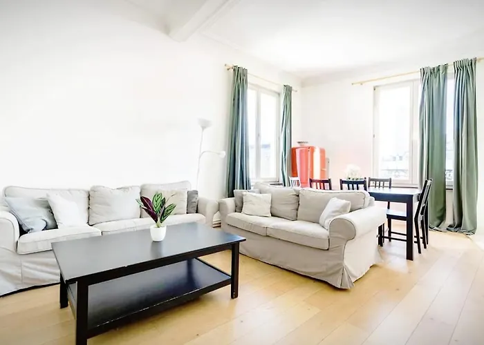 Victor Hugo Centre Apartman *