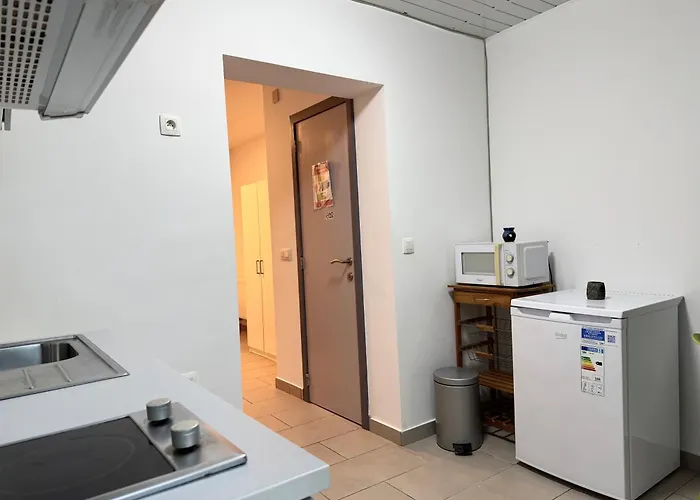 Cosy A Metro Vandervelde