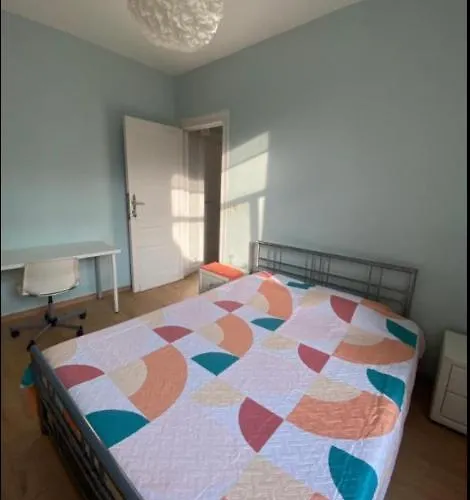 Δωμάτια σε οικογενειακή κατοικία Confortable Lits Double Schaarbeek Premier Etage