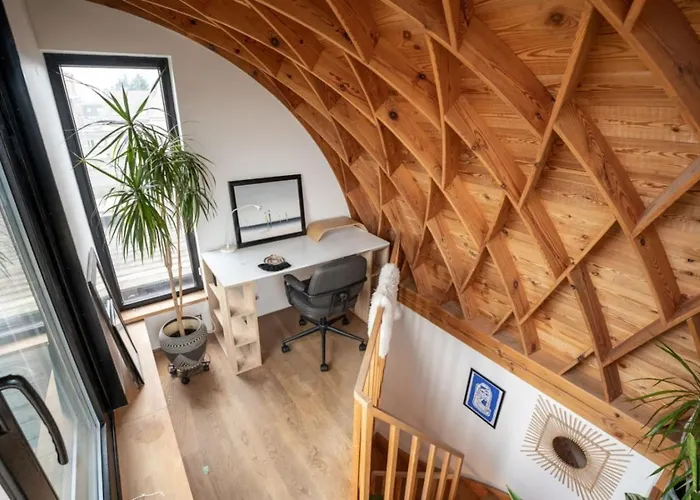 2 Avec Rooftop Suspendu Au Cimetiere D'ixelles * Bruxelas