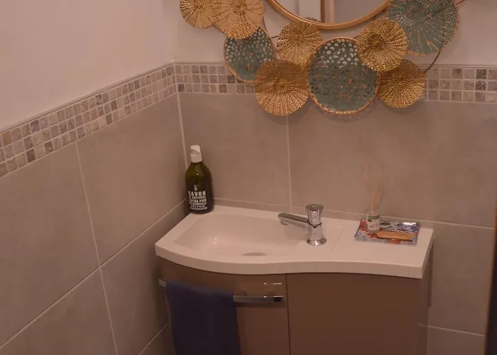 1br Metro Hopital Erasme Bordet Handicapt Friendly *