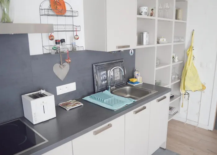 1br Metro Hopital Erasme Bordet Handicapt Friendly *