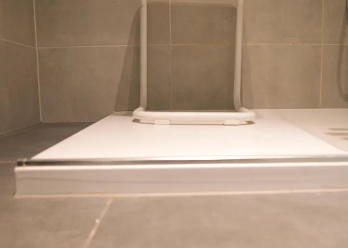 1br Metro Hopital Erasme Bordet Handicapt Friendly *