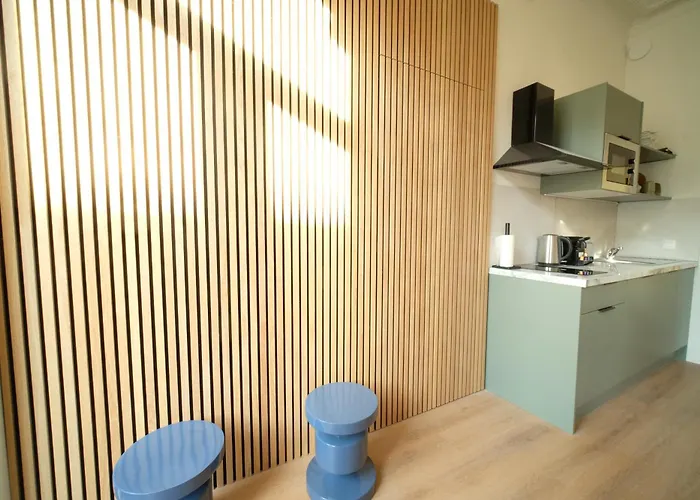 Noble Nest - Downtown Apartment