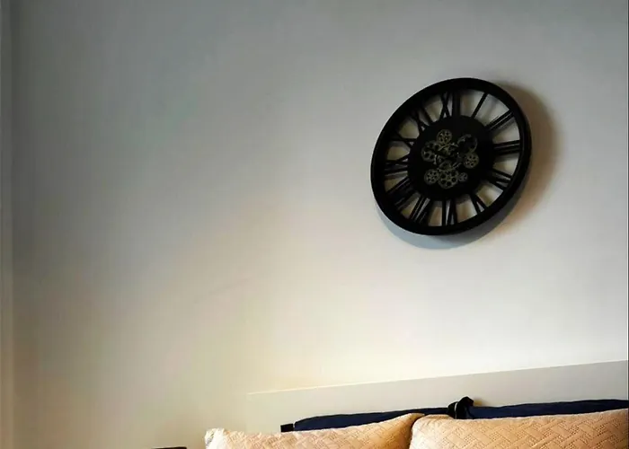 Casa de hóspedes In Guest - Charming Guest In Historic Mansion *