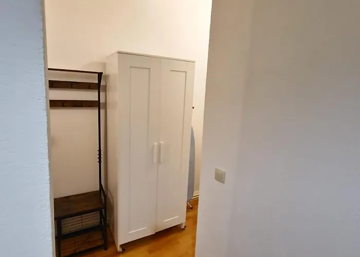 Sauna, Atomium, Expo Brussels, Stadium Roi Baudoin, Kinepolis, Planetarium, Centre *