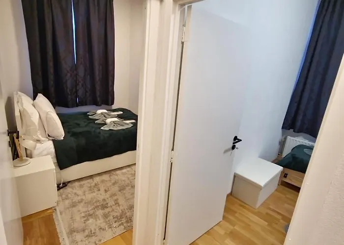 Sauna, Atomium, Expo Brussels, Stadium Roi Baudoin, Kinepolis, Planetarium, Centre 公寓