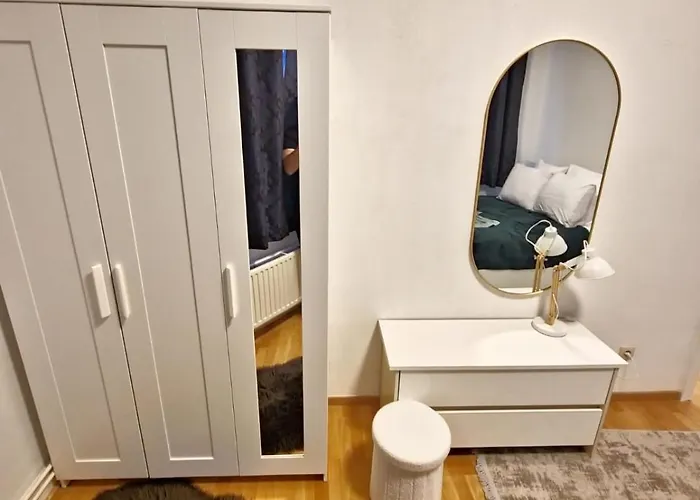 Sauna, Atomium, Expo Brussels, Stadium Roi Baudoin, Kinepolis, Planetarium, Centre *