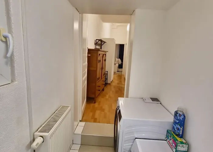 Sauna, Atomium, Expo Brussels, Stadium Roi Baudoin, Kinepolis, Planetarium, Centre 公寓 *