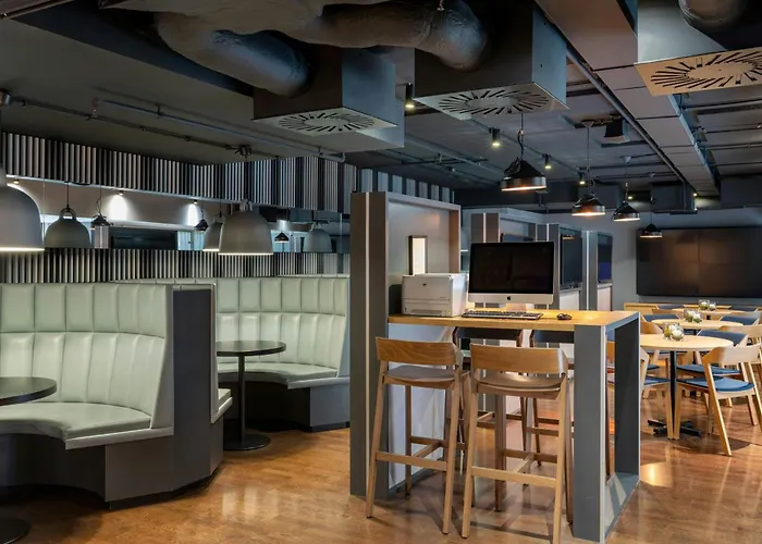 Courtyard By Marriott Eu מלון 4*