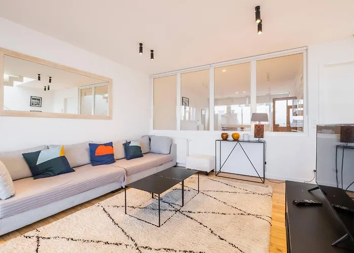 Floor New Duplex Stunning View In Trendy St Gilles Apartment