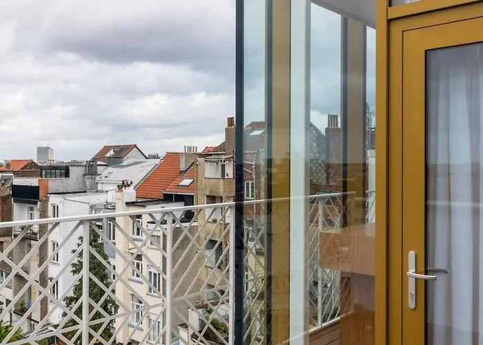 Floor New Duplex Stunning View In Trendy St Gilles Apartment