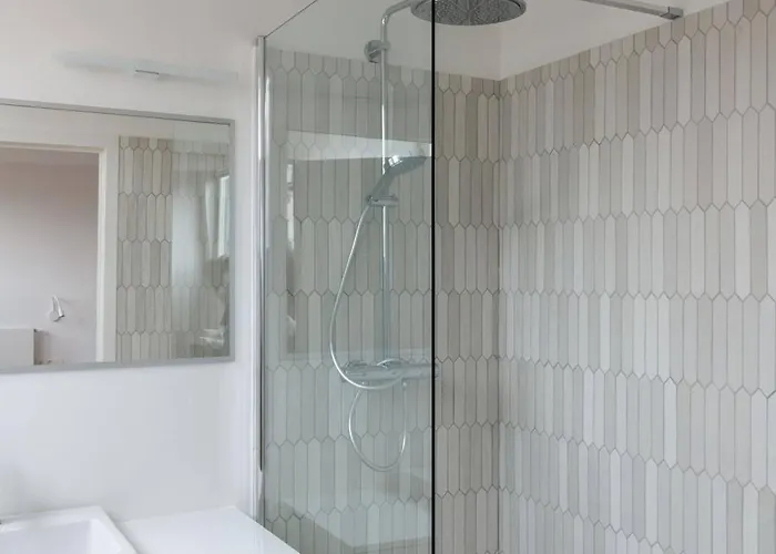 Floor New Duplex Stunning View In Trendy St Gilles Apartment *