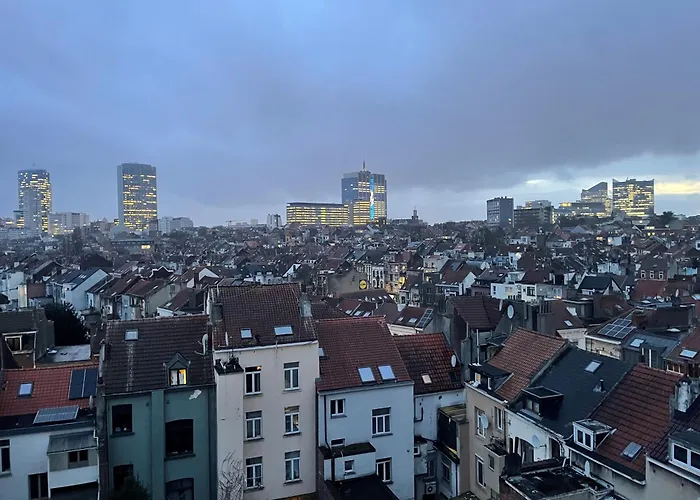 Penthouse Deschanel *