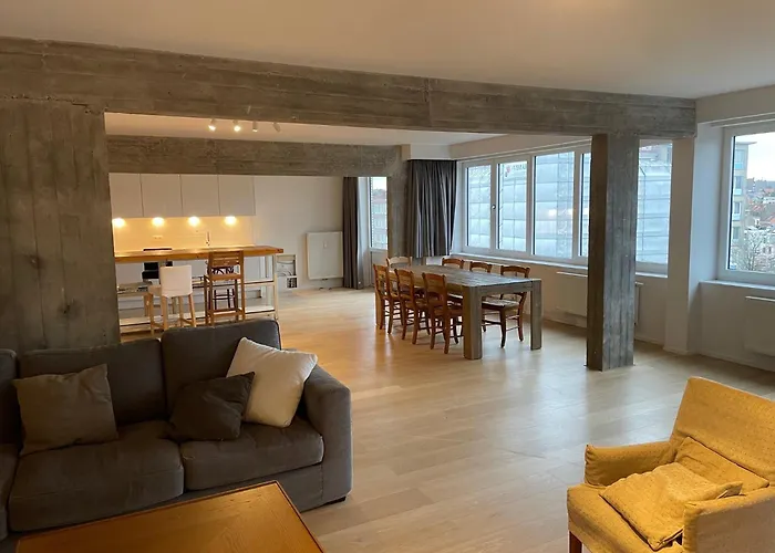 Penthouse Deschanel דירה בריסל