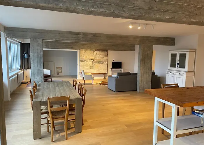 Penthouse Deschanel * Bruxelas