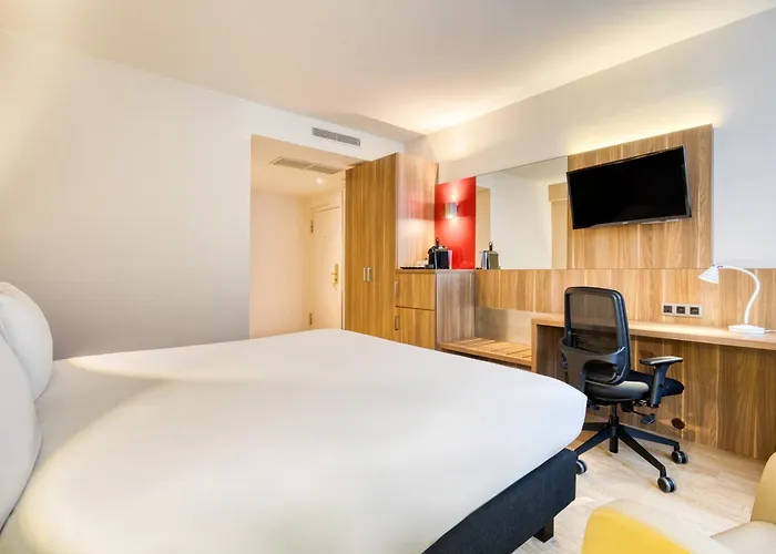 Schuman By Ihg Hotel 4*