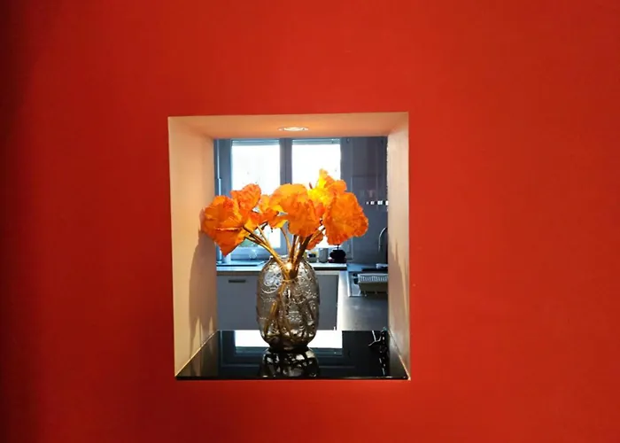 Modern Duplex With Garden Apartment