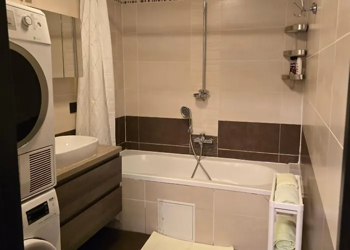 Strelitzyahouse Brüsszel