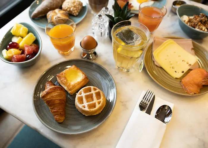 Schuman By Ihg Hotel 4*