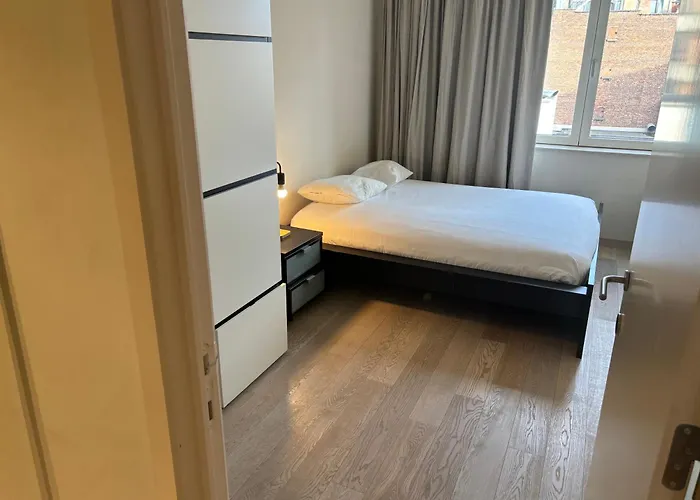 Comfortable Two Bedroom In Center Appartamento Bruxelles