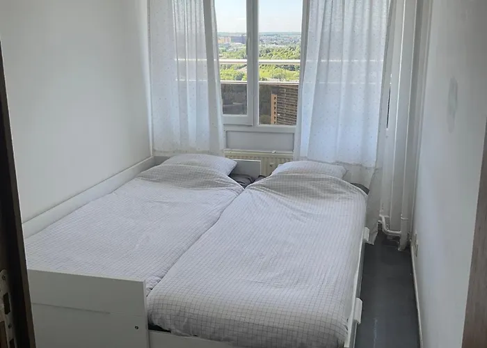 Meuble 92m2 + 2 Terrasses Apartman *