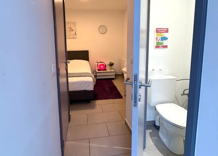 Cosy A Metro Vandervelde 아파트 브뤼셀