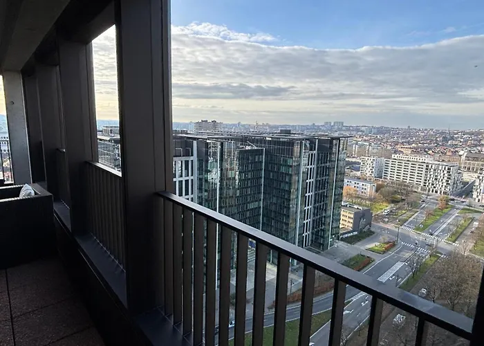 Luxurious In Center 公寓 *