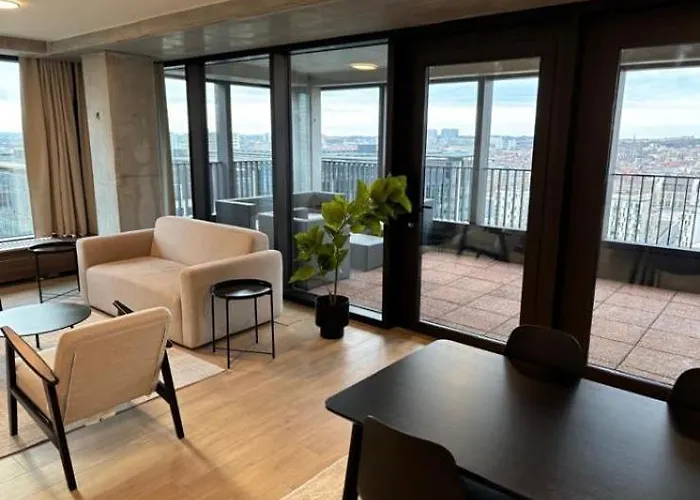 Luxurious In Center 公寓