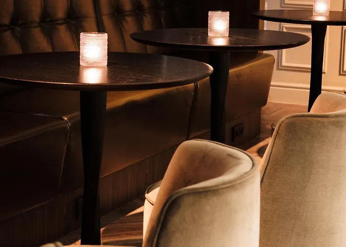 Pillows Centre Hotel 4*