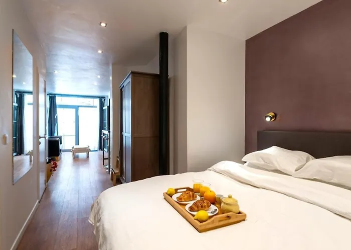 Etterbeek - Sunny Loft - Eu Area Apartament