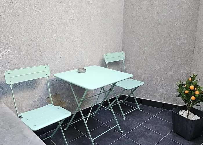 Proche Du Centre De Bruxelles, Atomium,tour&taxi,ing Arena