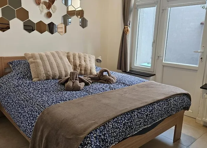 Proche Du Centre De Bruxelles, Atomium,tour&taxi,ing Arena