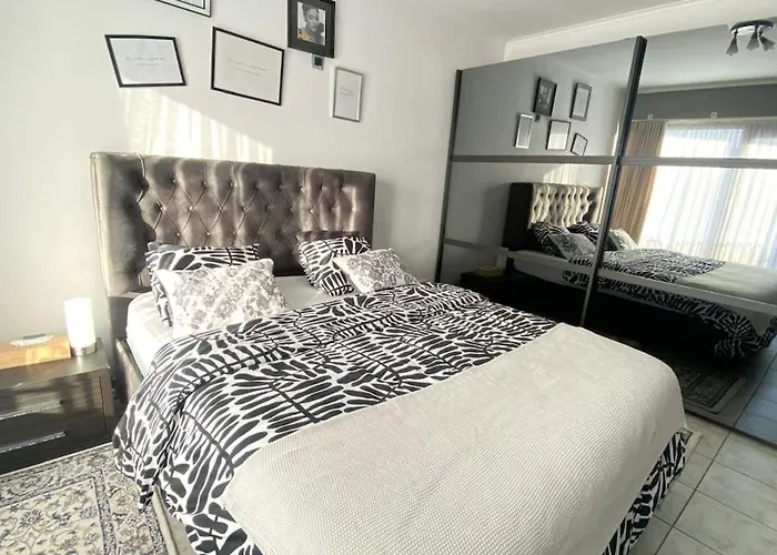 Appartement Strelitzyahouse *