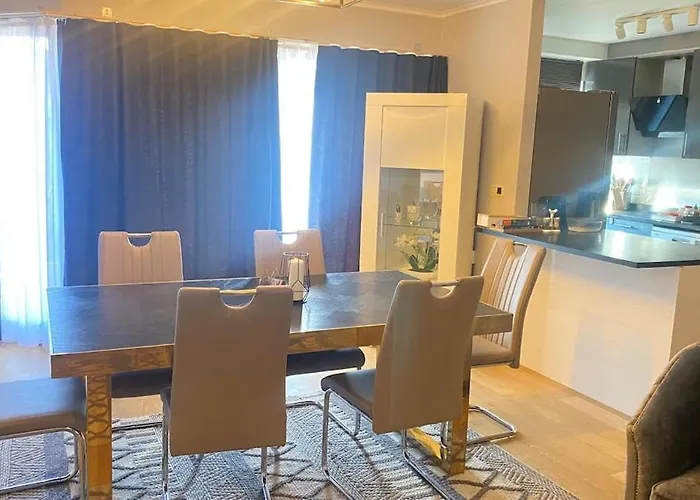 Strelitzyahouse Διαμέρισμα *