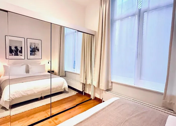 Superbe Au Coeur Du Sablon Apartment Brussels