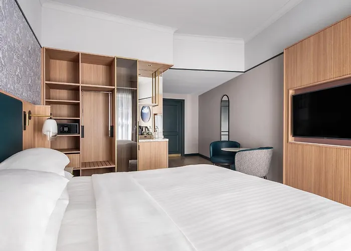 Hotel Marriott Grand Place 4*