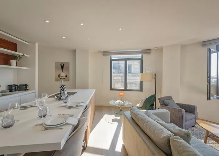 Downtown Splendor V דירה בריסל