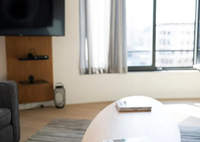 Downtown Splendor V *