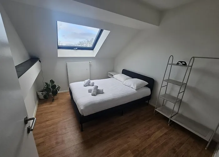 Velvet House Villa *