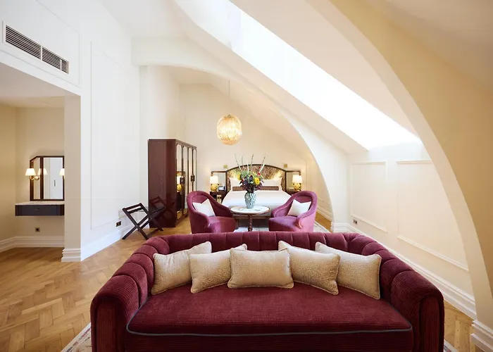 Hotel Fleur De Brussels